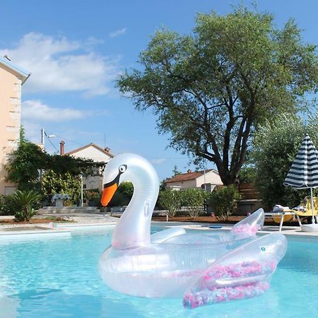 Apartments Borghetto Винкуран Екстериор снимка